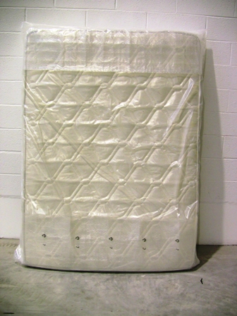 Alfatechnics Farbal matras met bubbelfolie stroken gesloten verpakking niet gekrompen, PE folie.