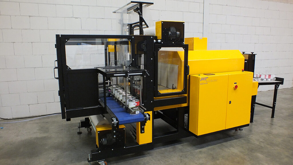 Automatische Krimpfolieverpakkingsmachine, hoge capaciteit, bundelpakker, bundelverpakkingsmachine, krimpverpakking met open krimp, transportverpakking, krimptunnel polyethyleenfolie.Bundelpacker met zijdelingse product stoter voor automatisch invoeren van samengestelde producten.